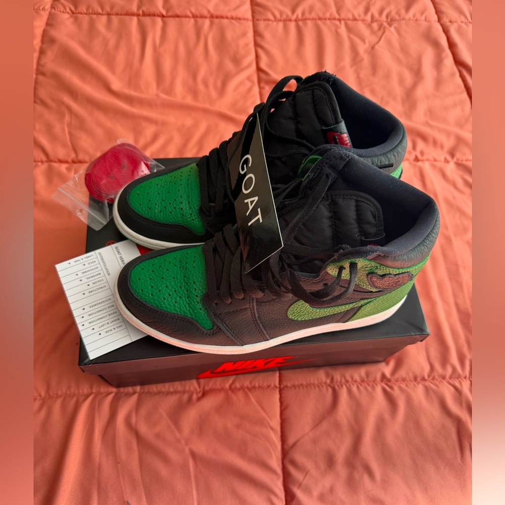 Air Jordan 1 Retro High OG Pine Green 2.0